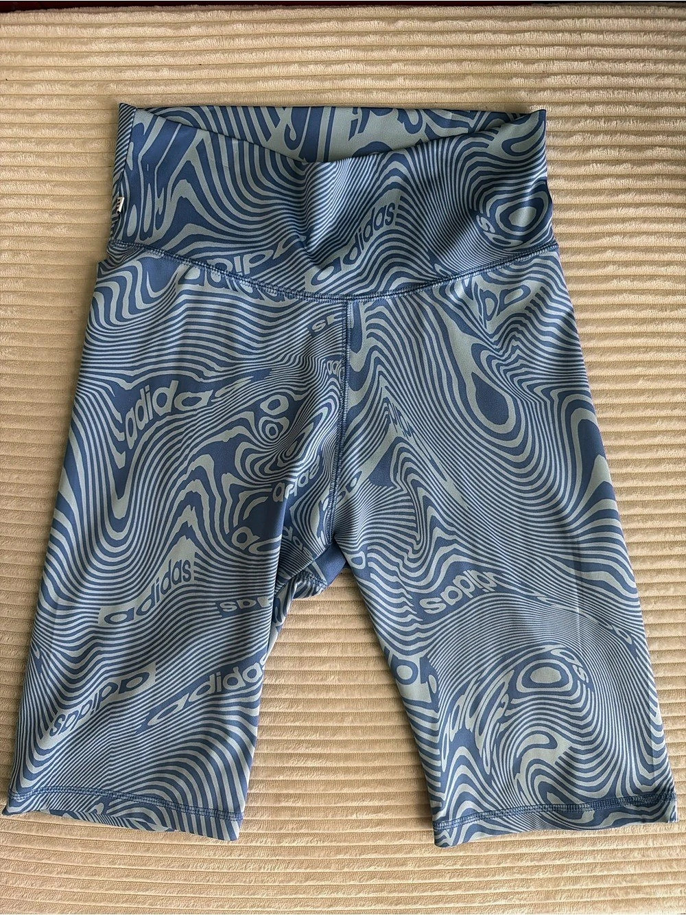 adidas Women's Abstract Bike Shorts Size Medium